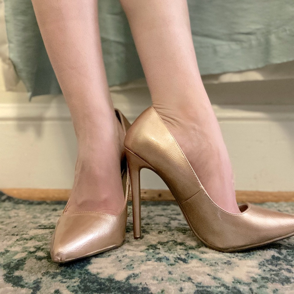 Missguided Rose-Gold Pointed-Toe Pumps